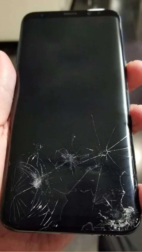 Samsung Galaxy S8 przed naprawą